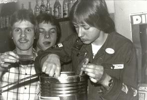 1977-03-11-el-2a-klassenfete-hy-lehrlings-wh-7.jpg