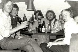 1977-10-14-el-3a-klassenfete-hy-schlosskeller-5.jpg